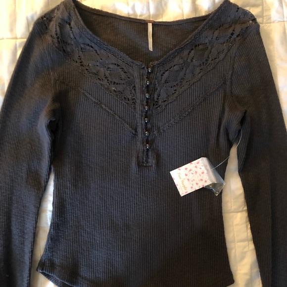 Free People M gray top - Picture 2 of 8
